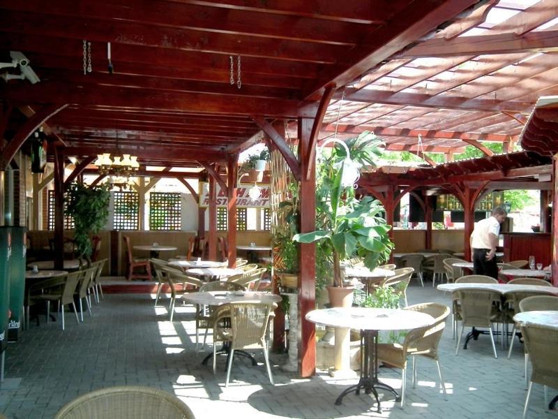 Hotel Jarja Hajdúszoboszló Extérieur photo