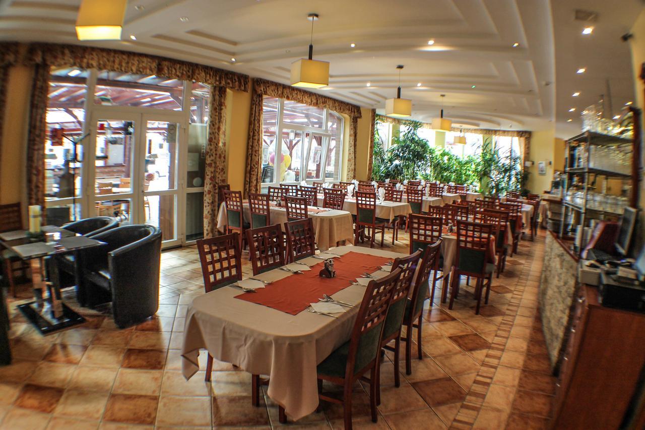 Hotel Jarja Hajdúszoboszló Extérieur photo