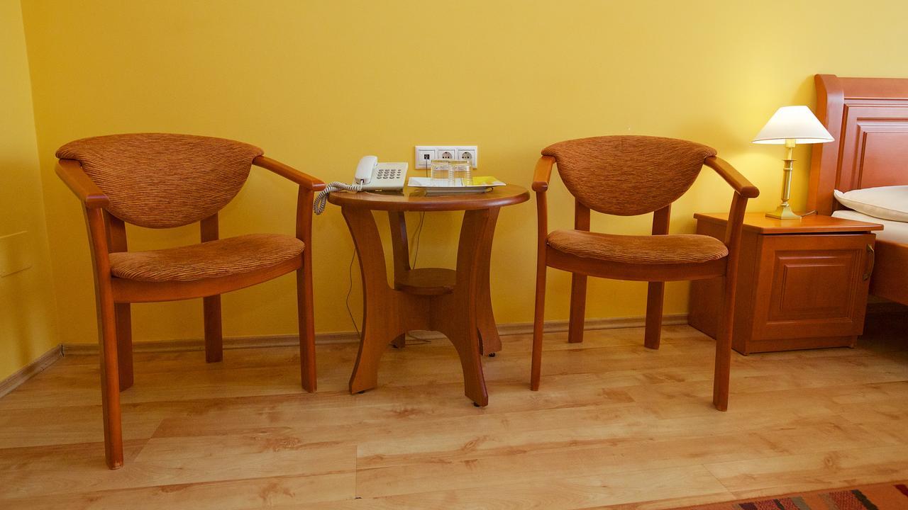 Hotel Jarja Hajdúszoboszló Extérieur photo